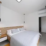 Beny Villa *